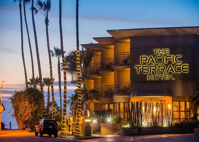 Pacific Terrace Hotel