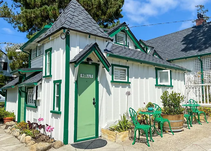 Carmel Green Lantern Inn