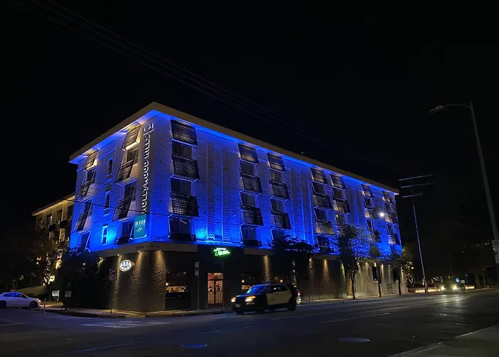 Self Catering: The Hollywood Franklin Hotel Near Universal Studios