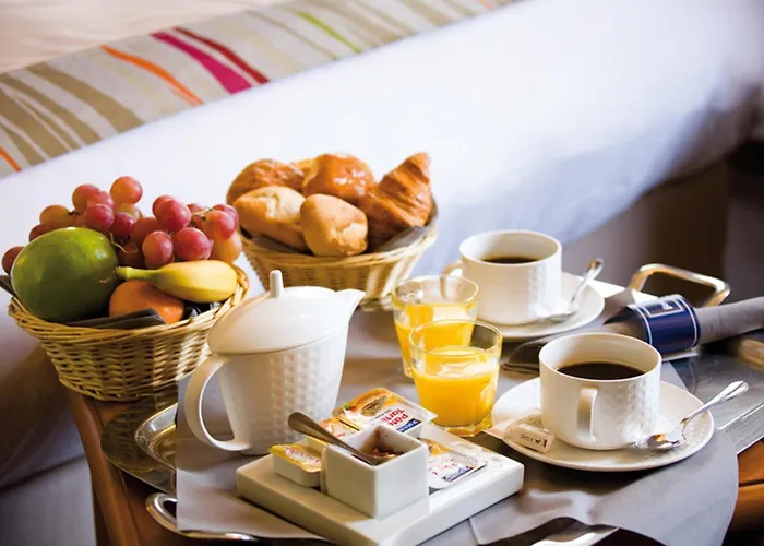 Holiday Inn Paris Montmartre By Ihg