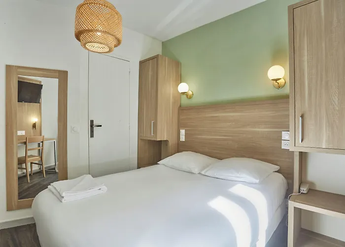 Hotel pres du College: Merryl Hotel