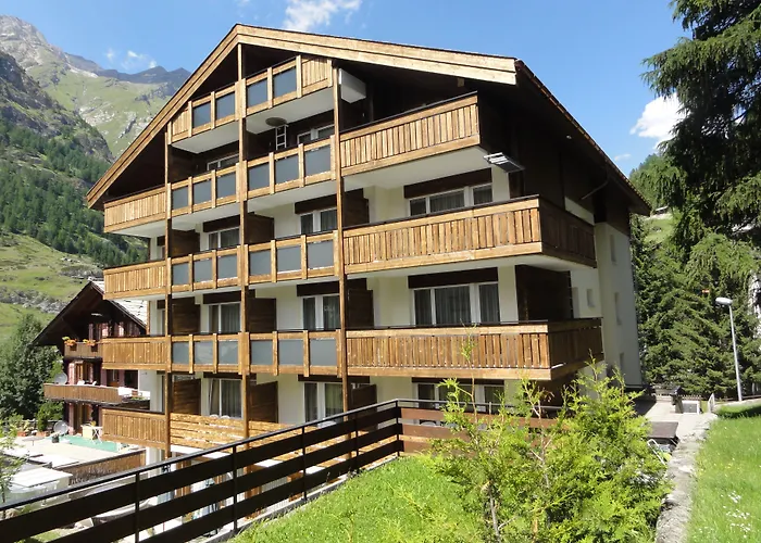 Hôtel pour familles: Hotel Holiday