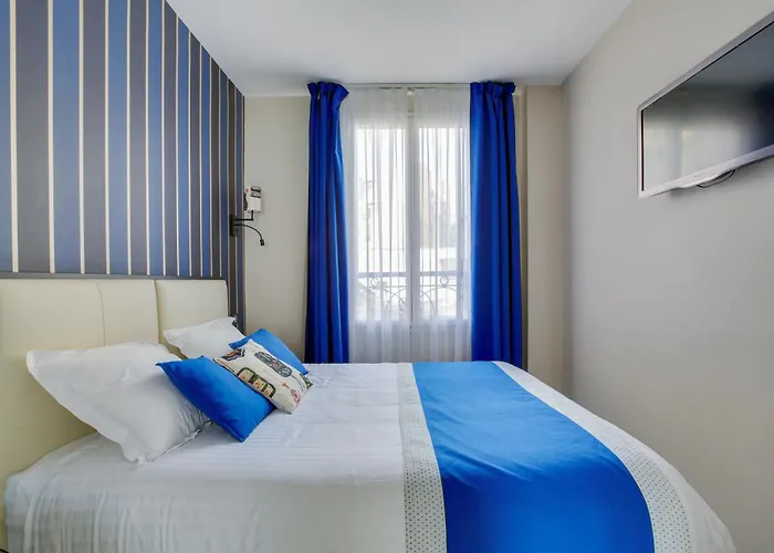 Hotel pres du College: Hotel Riviera Elysees