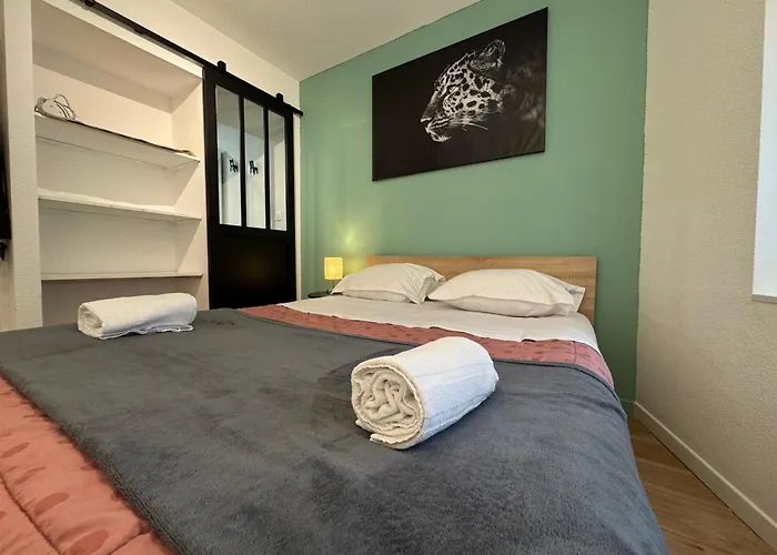 Cosy F2 , Marx Dormoy A Wifi