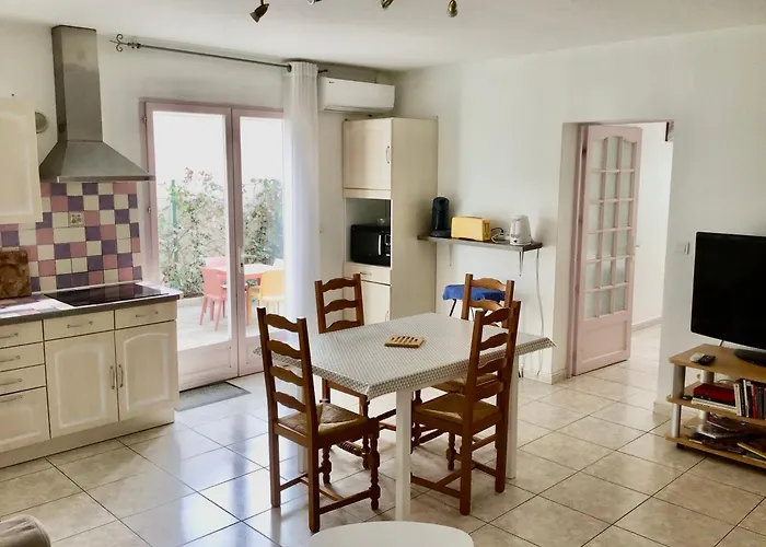 Appartement avec extérieur et parking gratuit