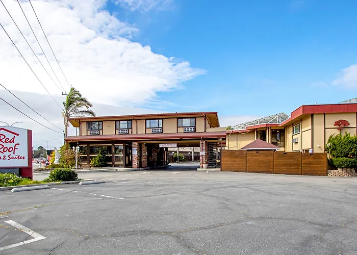Motels Red Roof Inn & Suites Monterey