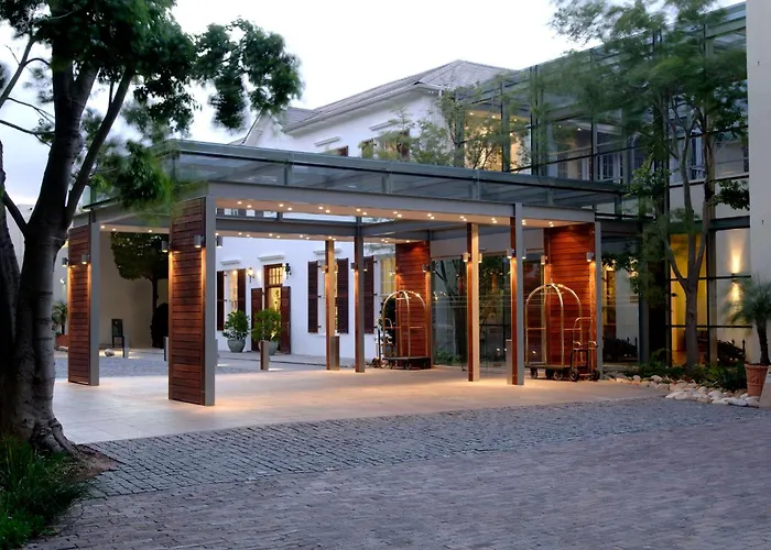 Vineyard Hotel