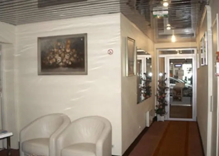 Avenir Hotel