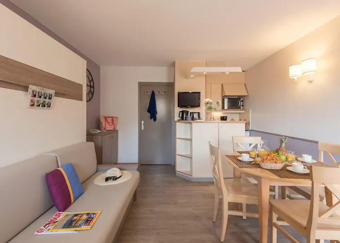 Self Catering: Résidence Pierre&Vacances La Promenade des Bains