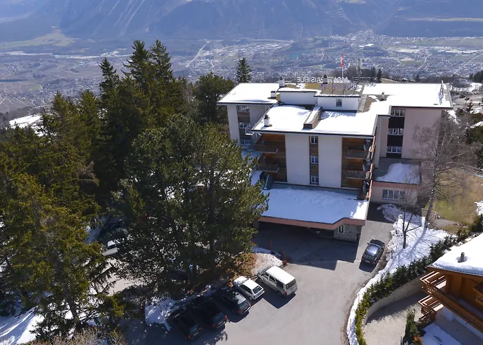 Hôtel romantique: Hotel-Restaurant Le Mont Paisible, Crans-Montana