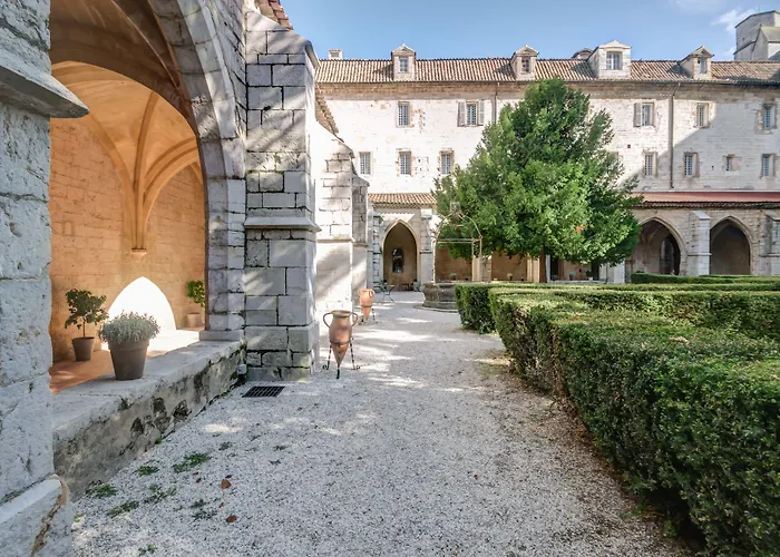 Hotel Le Couvent Royal