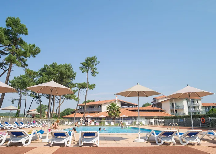 Self Catering: Sowell Family Pignada Plage