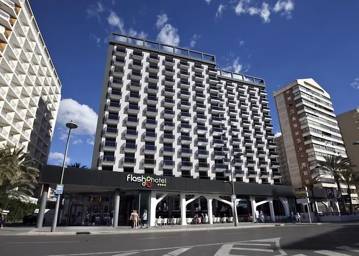 Flash Benidorm - Recommended Adults Only 4 Sup