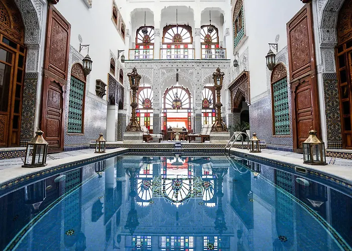 Hotel Jacuzzi Privatif Arabesque & Spa