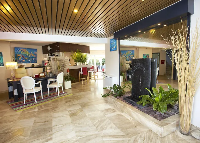 Carnac Lodge Hotel & Spa