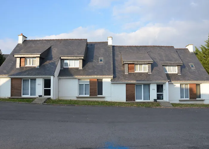 Logis Golfe Hotel