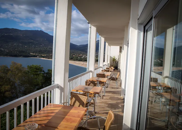 Hotel Roc E Mare