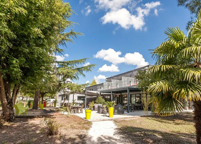 Au Comté d'Ornon Hôtel&Spa