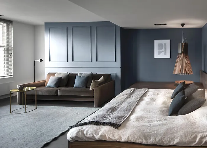 COMMUNE suites