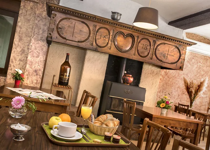 Logis Hotel Restaurant Du Commerce