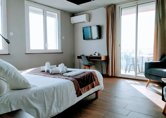 Logis Hôtel Restaurant Mar I Sol