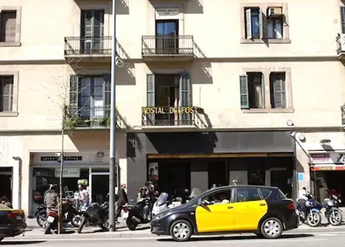 Hôtel de plage: Hostal Delfos