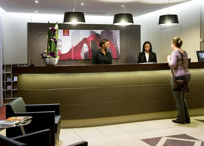 Aparthotel Adagio La Défense Esplanade