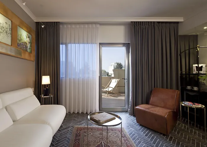 Rothschild - Tel Aviv'S Finest