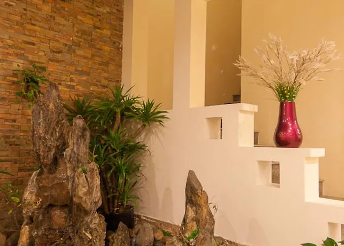 La Palm Hotel