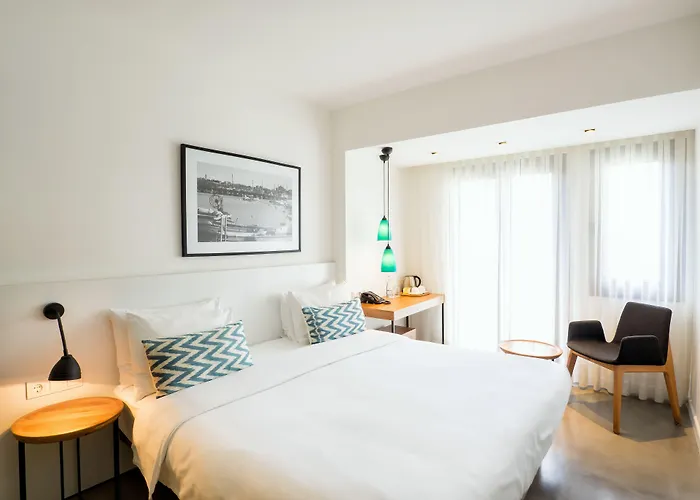Alilass Hotel