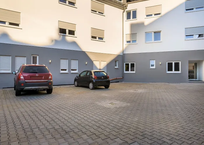  Garner Stuttgart - Zuffenhausen By Ihg