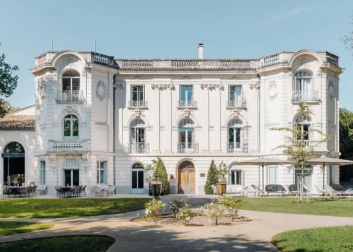 Hôtel de luxe: Hôtel Domaine de Biar