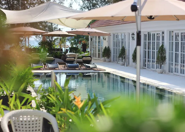 White Boutique Hotel&Residences