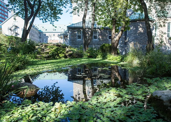 Hôtel central: The Grey Nuns Residence By Concordia University