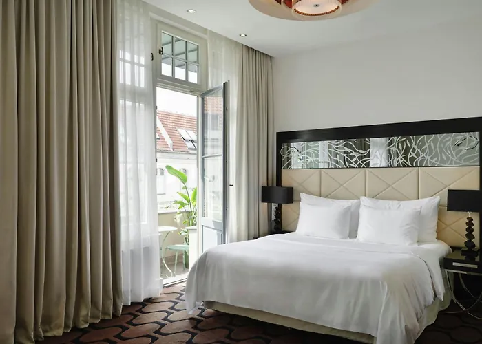 Hôtel de luxe: Roomers Berlin Steinplatz, Autograph Collection