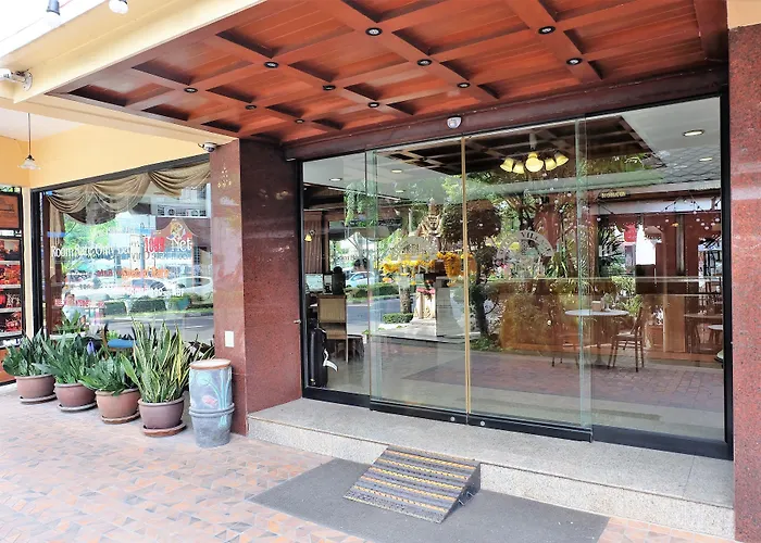 Hôtel bon marché: Silom Village Inn