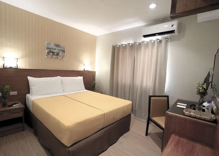 Coron Soleil Express Hotel