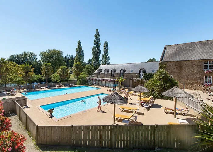Domaine des Ormes by Home From Home