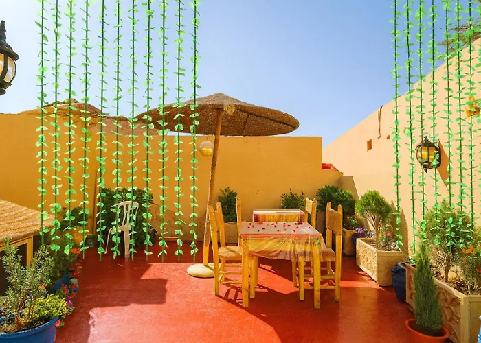 Hôtel pour familles: Riad Safran Rouge Jacuzzi Rooftop