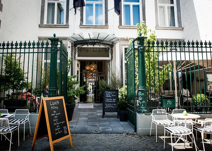  Fitz Roy Urban , Bar And Garden
