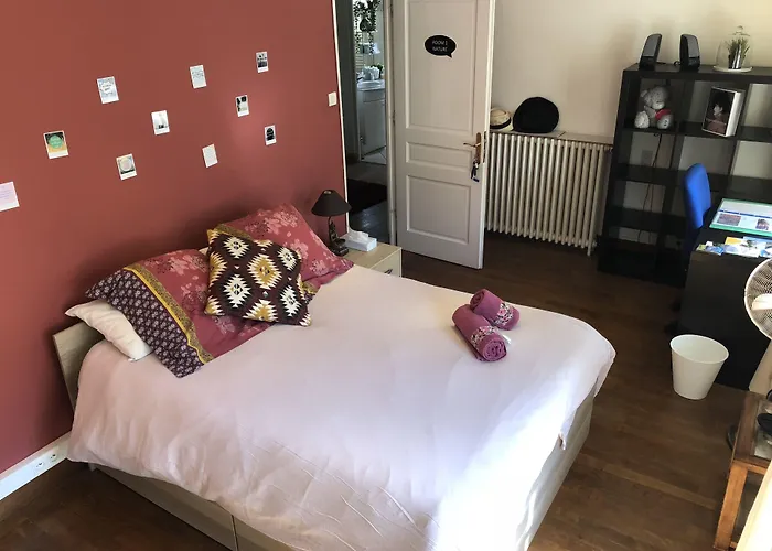 La Villa d'Hélène 2 - Chambres d'hôtes BnB et Appartements - Cluses