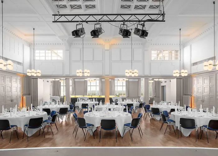 Hotel pres du College: Boutique&Design Hotel Volkshaus Basel