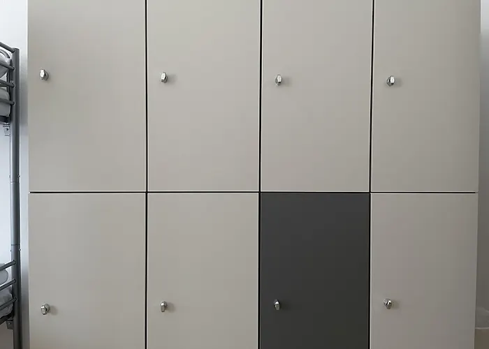  Little Quarter