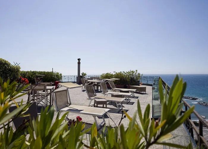 Hôtel 4 étoiles: Promenade Maison de Charme