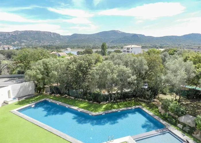 Superbe appartement sur le port, jacuzzi, piscine