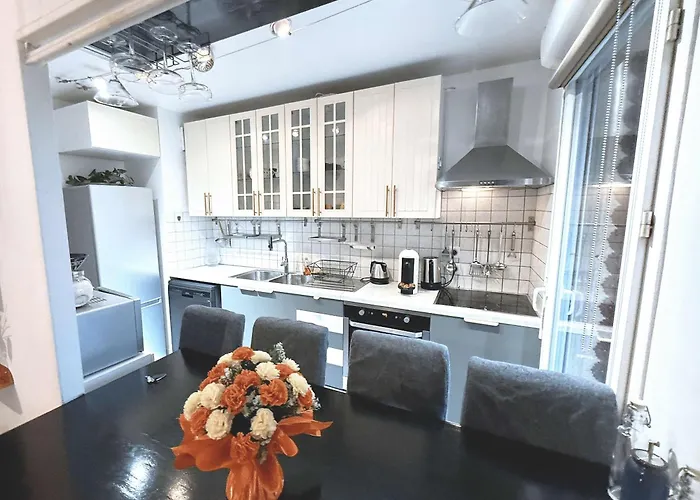 Le jardin du stade by UTA HOUSE