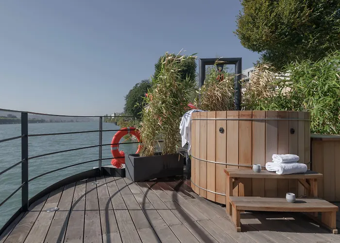 La Peniche - Bed And Bicycle - Vienne
