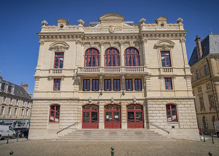 Logis Hôtel Du Commerce