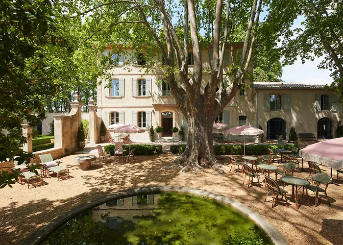 Hôtel pour familles: Domaine de Chalamon