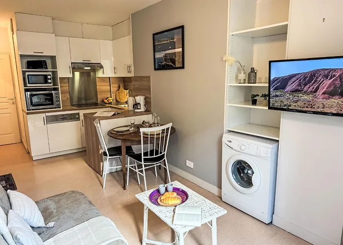 Apartment Le Vieux Port By Interhome